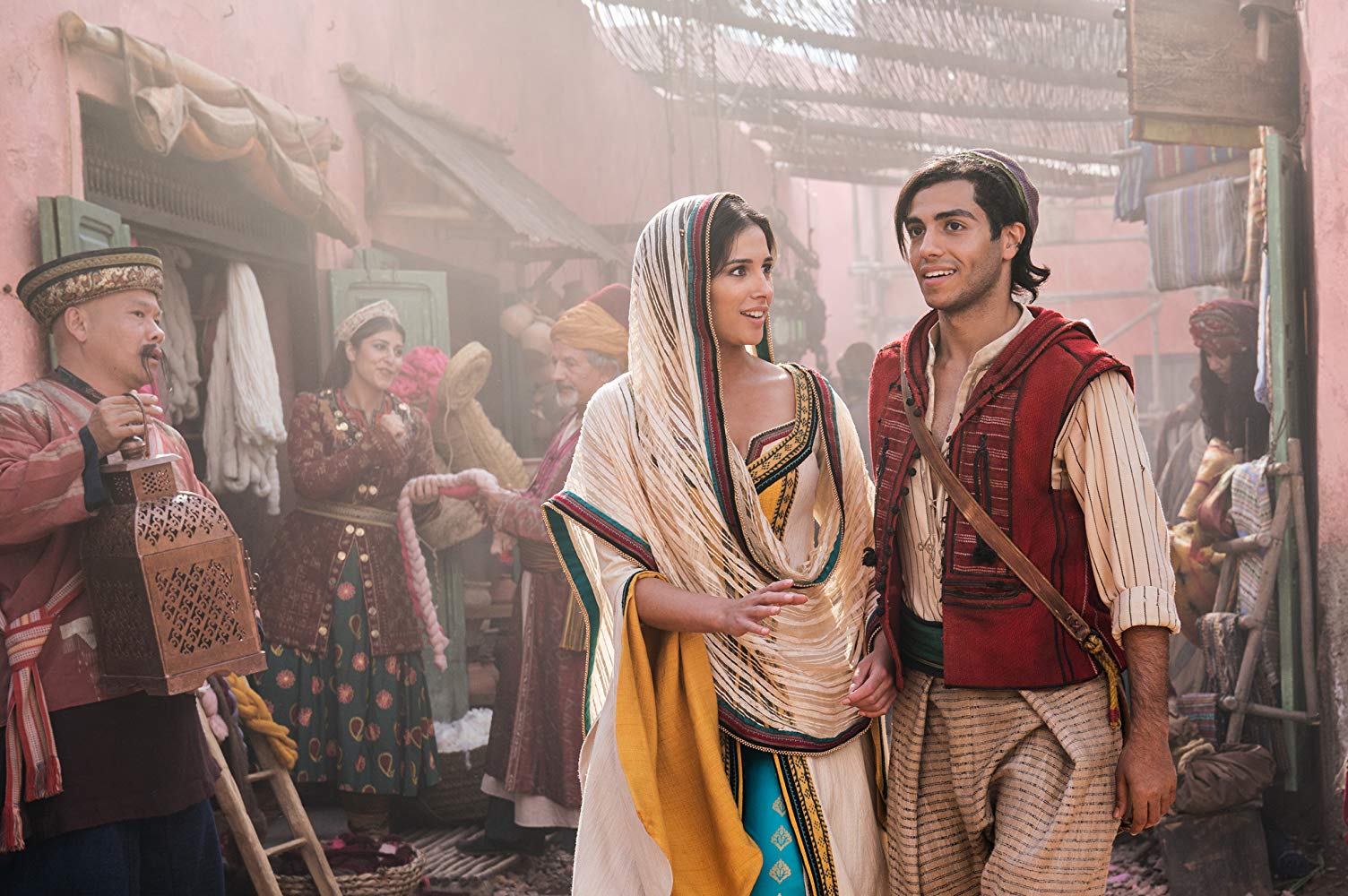 Read more about the article ‘Aladdin’ (2019) review: Charming in its own right